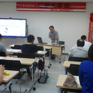 公開講座「子育てのキーワード　～アタッチメントと自律性～」を開催しました。