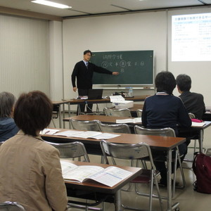 公開講座「上手に活用　介護保険！基礎編・応用編（全２回）」を開催しました